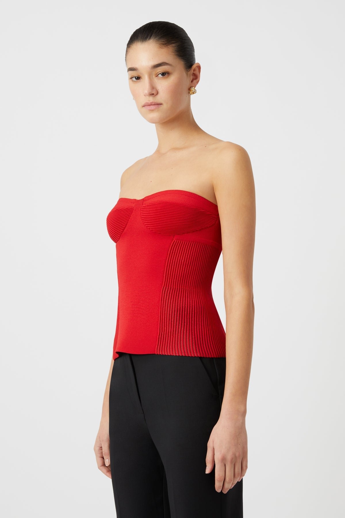 60_C_M-CAMILLA-AND-MARC-Sabine-Bustier-Scarlet-Red_0783 60_C_M-CAMILLA-AND-MARC-Sabine-Bustier-Scarlet-Red_0783